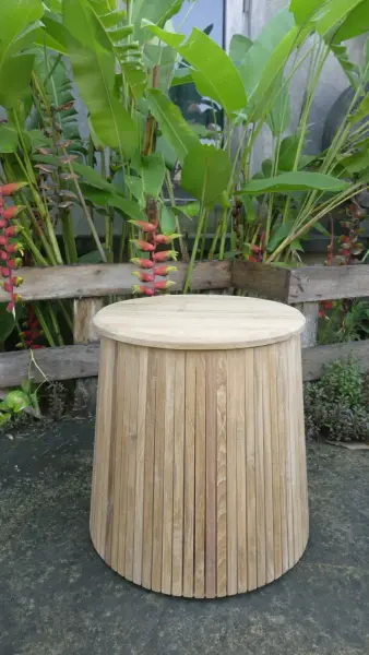 Product image 2 of the product “Zylindric – Side Table with Lid | 46.5 cm Height, Ø 41 cm | Teak Wood, Natural Finish ”